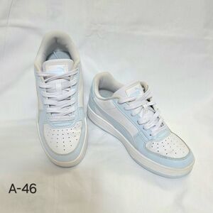 Puma Kids Sneakers - White and Light Blue